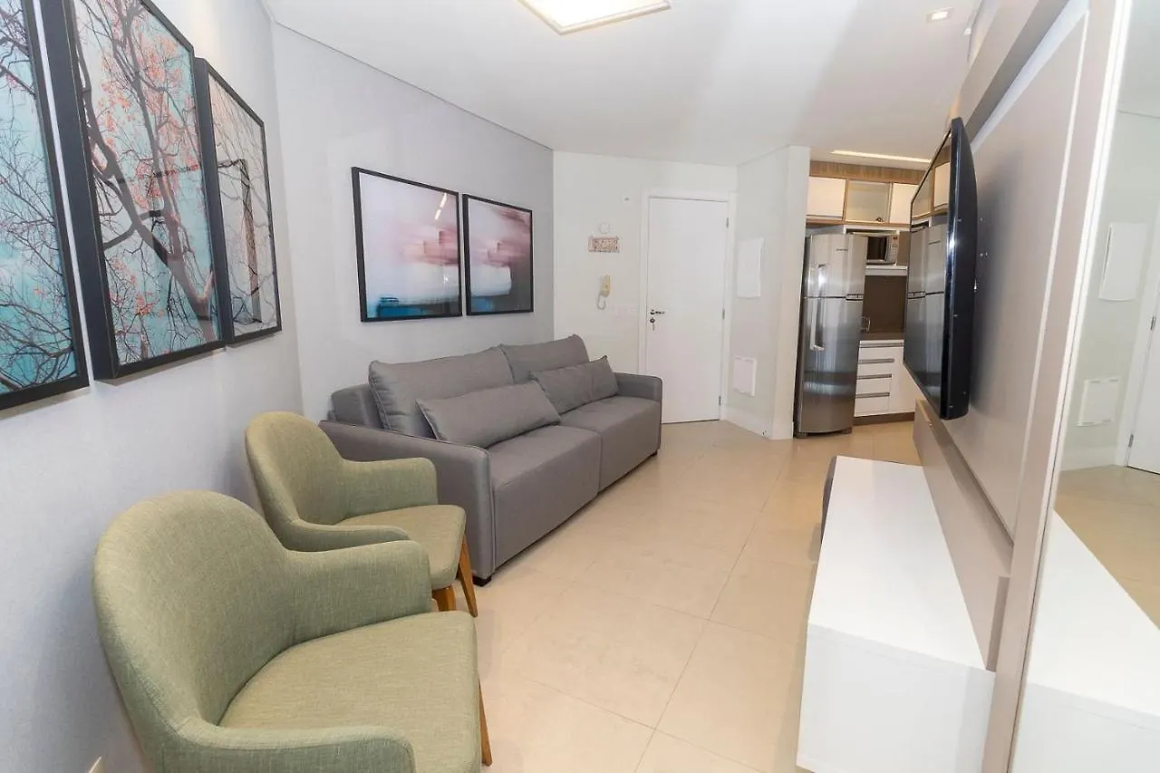 Apartment Boulevard 221D: Luxury Condo in Bombinhas Center with Pool and 24/7 Security