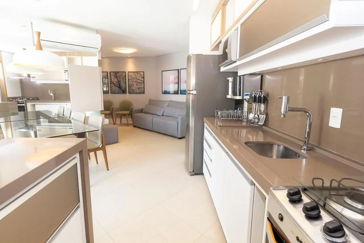 Boulevard 221D: Luxury Condo in Bombinhas Center with Pool and 24/7 Security Apartment