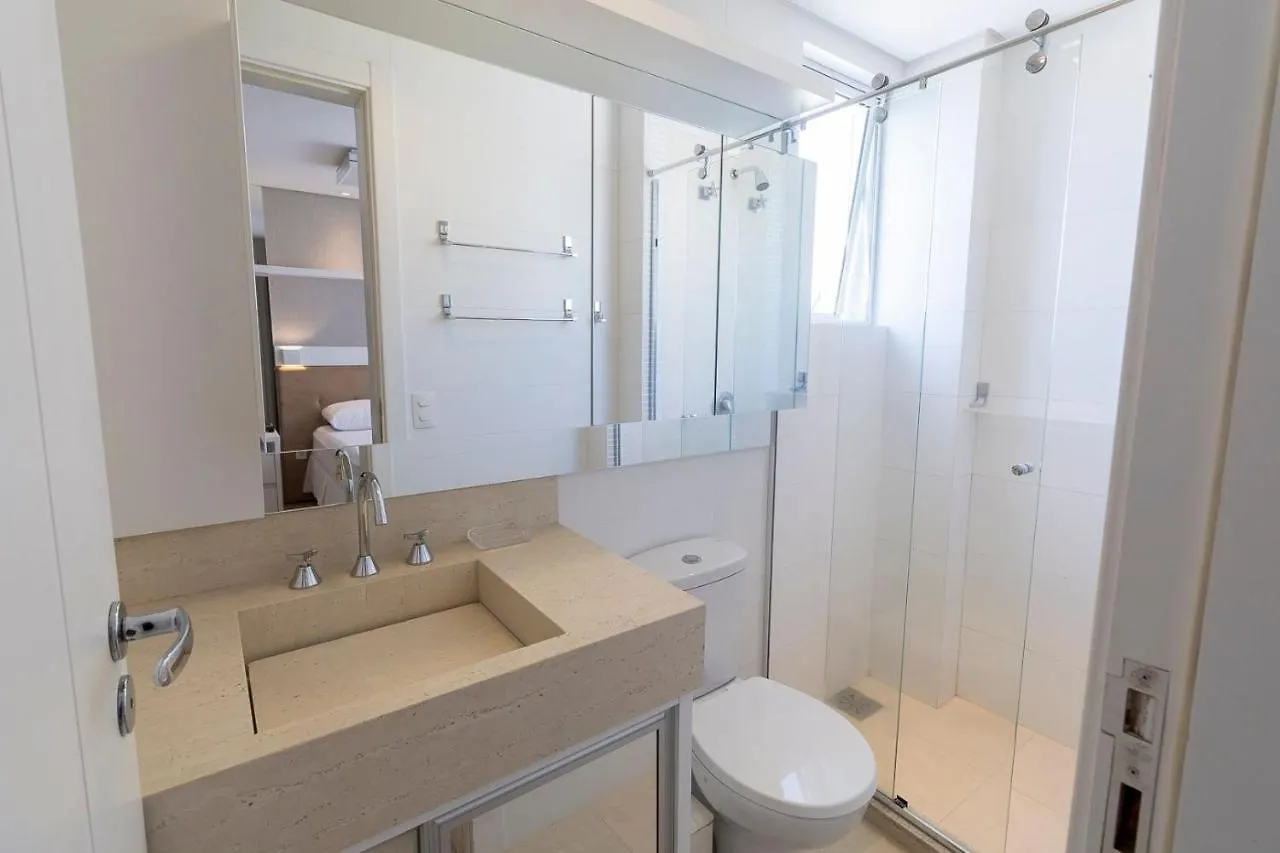 Apartment Boulevard 221D: Luxury Condo in Bombinhas Center with Pool and 24/7 Security Brazil
