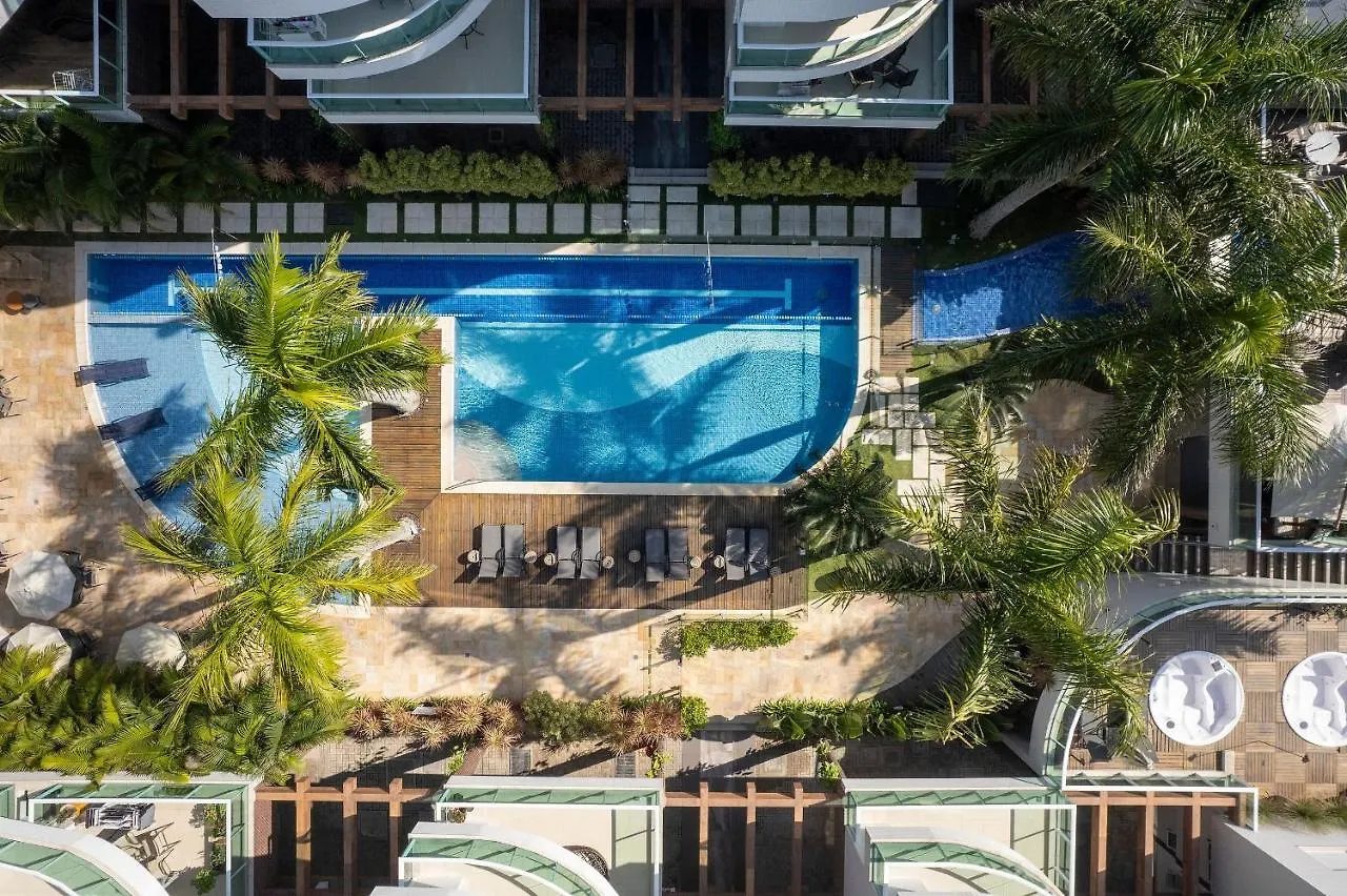 Boulevard 221D: Luxury Condo in Bombinhas Center with Pool and 24/7 Security Apartment