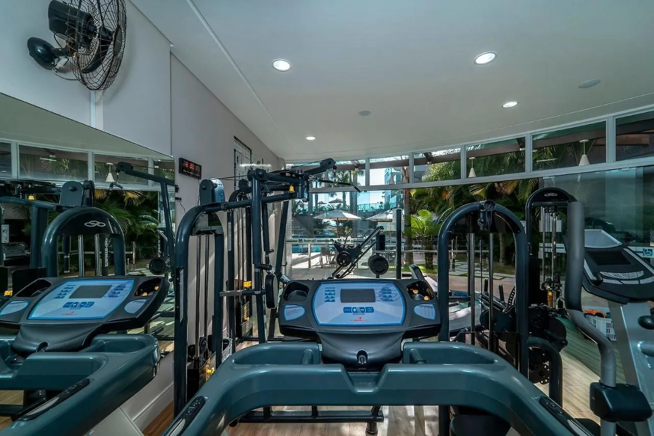 Boulevard 221D: Luxury Condo in Bombinhas Center with Pool and 24/7 Security Apartment