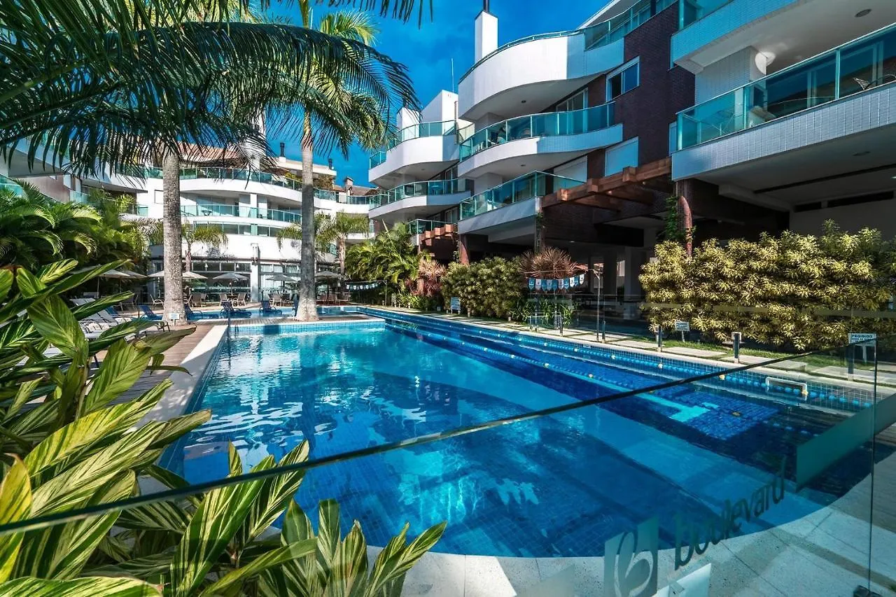 Boulevard 221D: Luxury Condo in Bombinhas Center with Pool and 24/7 Security