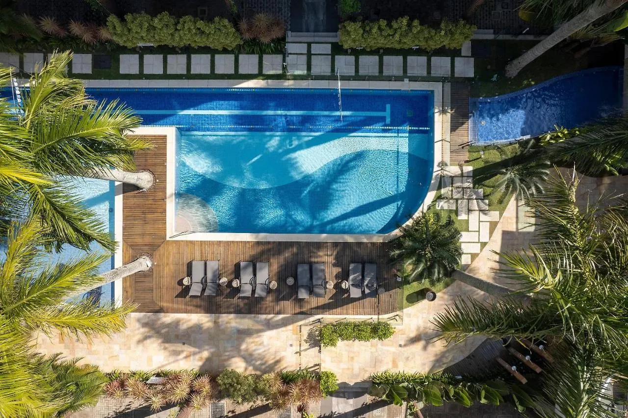 Boulevard 221D: Luxury Condo in Bombinhas Center with Pool and 24/7 Security Apartment